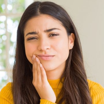 Guidelines on How to Handle a Dental Emergency While on The Road
